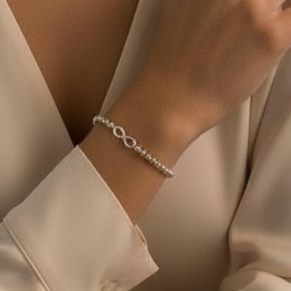 Jewelry - Silver Infinity Fashion Bracelet